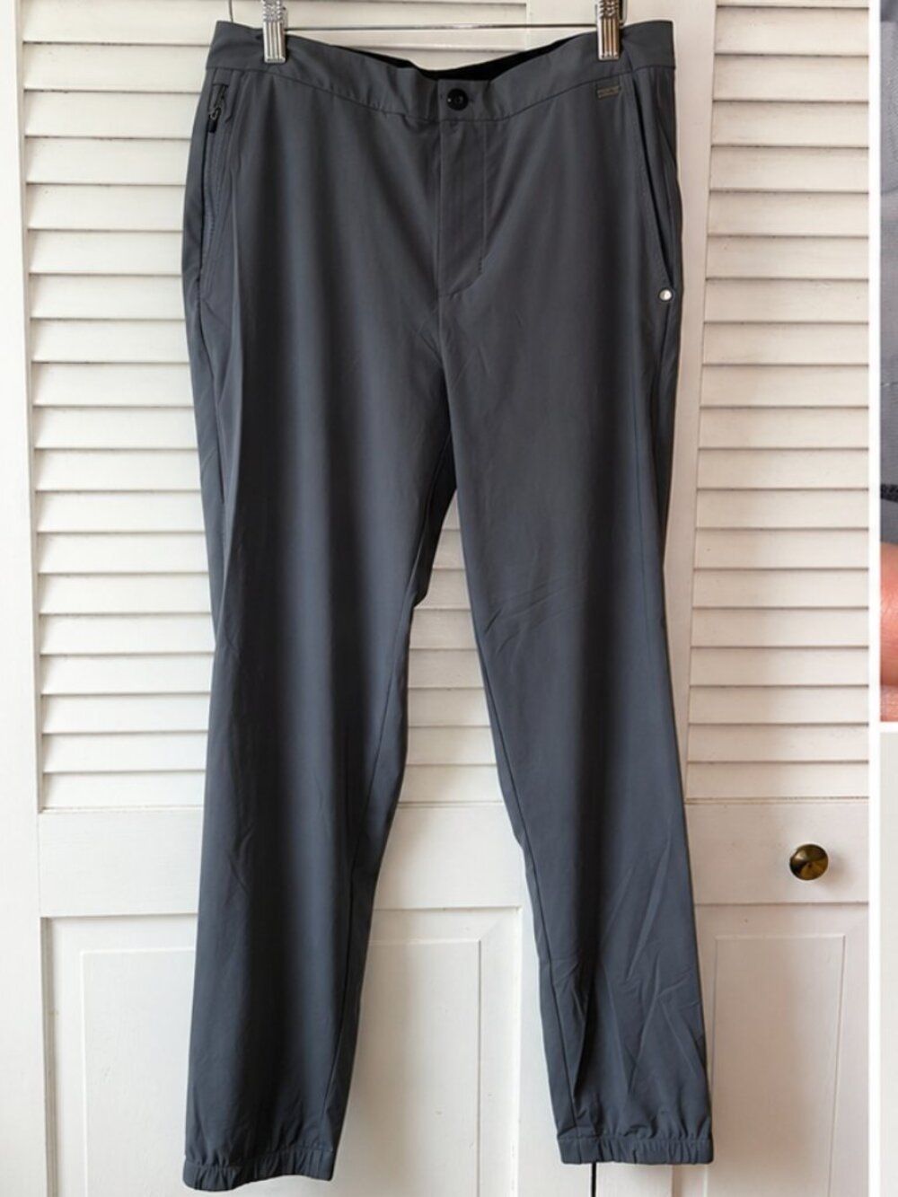 Vuori Meta Jogger Pants Charcoal Gray Men’s Medium Performance Golf Stretch - Picture 3 of 5